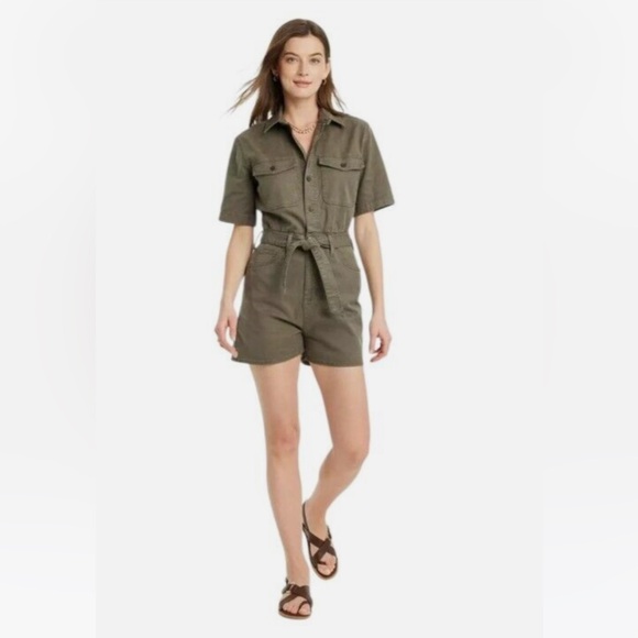 Olive Green Short Sleeve Romper NWT Size 2 - Picture 1 of 3